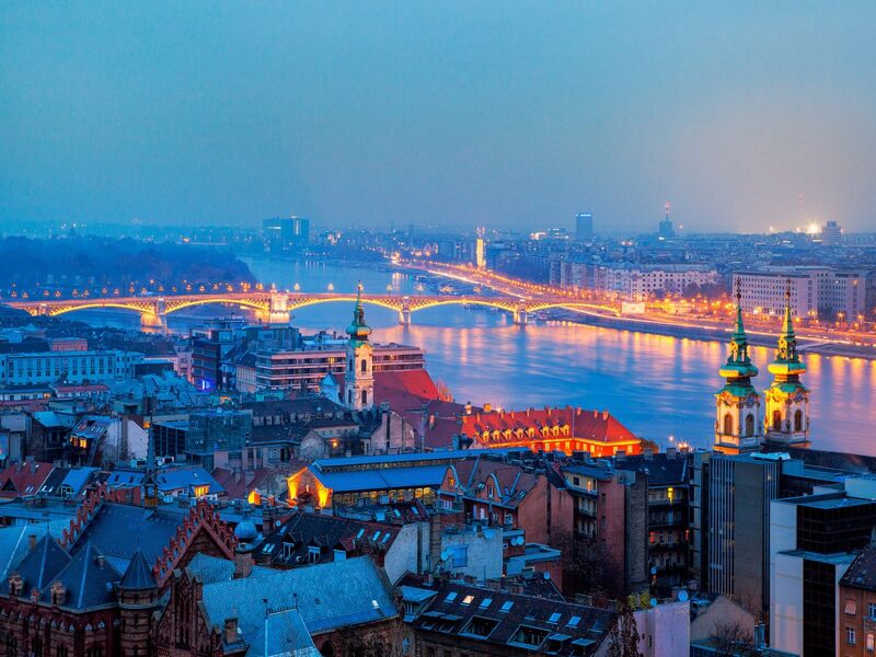 Yel Değirmenlerinden Eyfel'e Benelüks & Paris & Almanya | 7 Gece | İstanbul | THY | DUS CGN